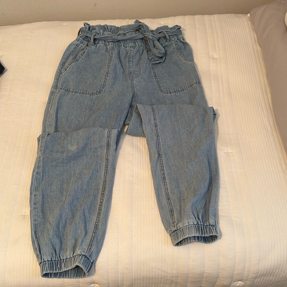 High waisted & comfy fits 8/10